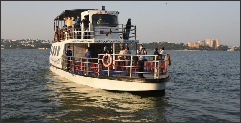 Sailing near Bhopal's Bada Talab